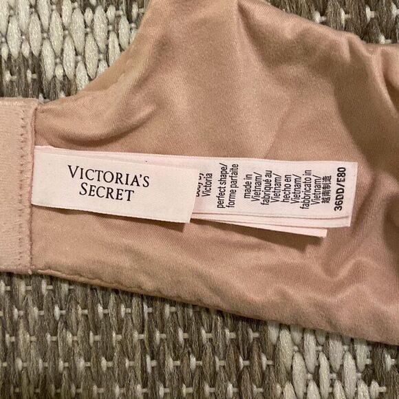 Victoria’s Secret bra size 36DD - Picture 4 of 6